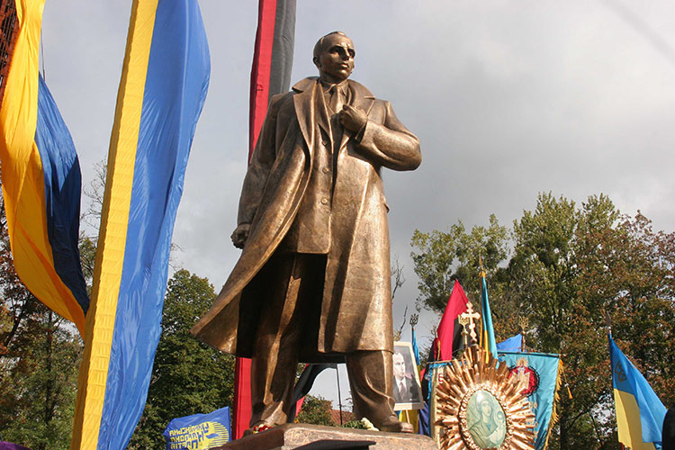 A statue of Stepan Bandera is unveiled in Ukraine