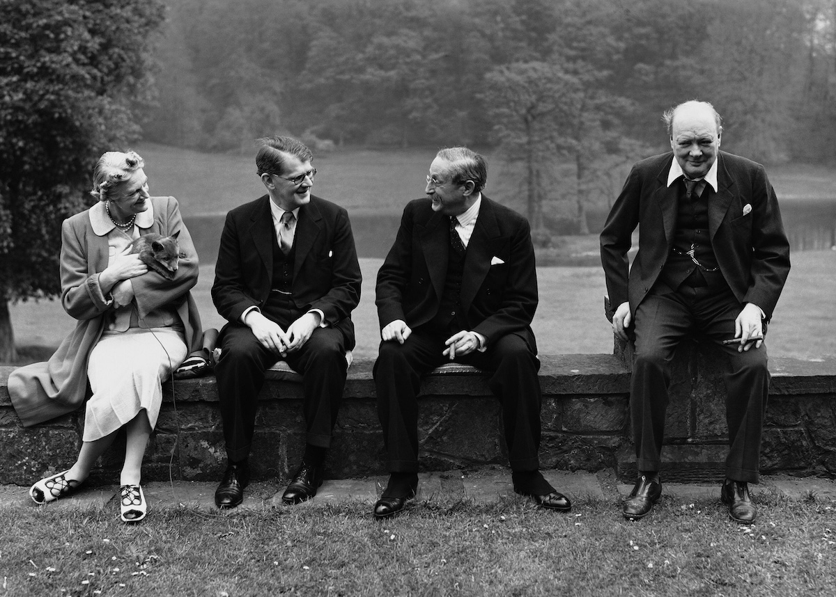 From left to right: Clementine Churchill, Richard Law, Léon Blum and Winston Churchill, Chartwell, 10 May 1939. Associated Press/Alamy Stock Photo.