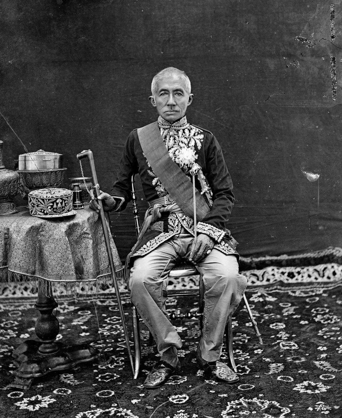 King Mongkut of Siam, by John Thomson, 1865. Wellcome Collection. Public Domain.