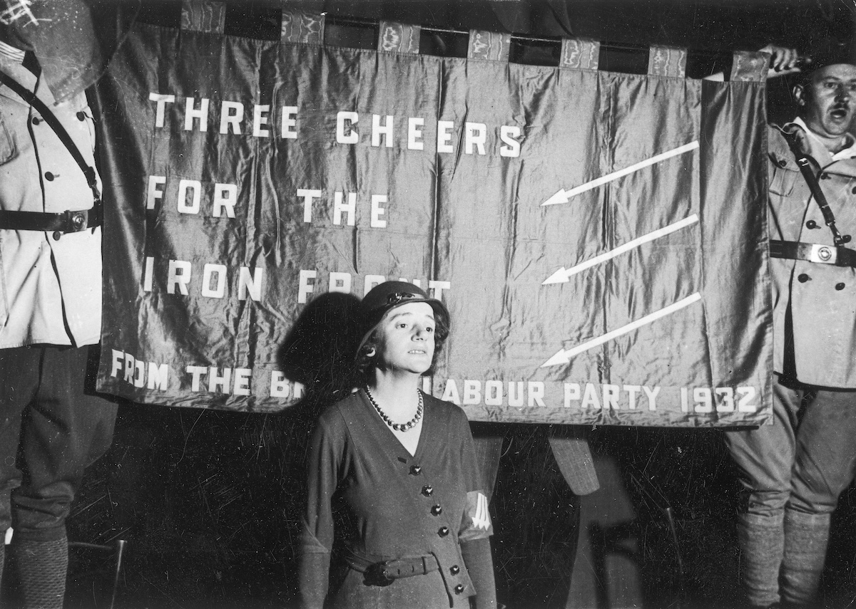 British Labour MP Ellen Wilkinson at a rally in support of Weimar Germany’s social democratic paramilitaries, the Iron Front, c. July 1932. Narodowe Archiwum Cyfrowe. Public Domain.