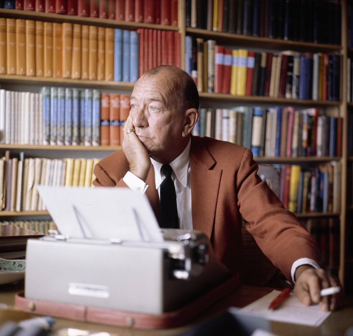 Noël Coward, 1963. ETH Library Zurich, Image Archive / Com_C13-043-002 (CC BY-SA 4.0).