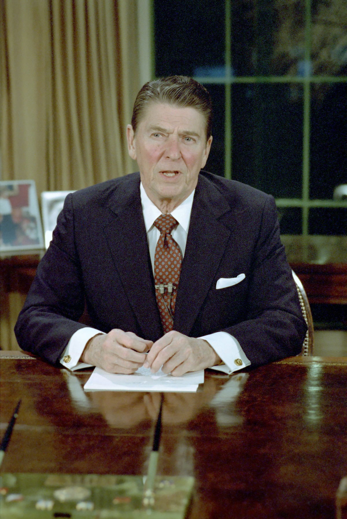 President Ronald Reagan makes his Star Wars speech from the Oval Office, 23 March 1983. US National Archives and Records Administration. Public Domain.