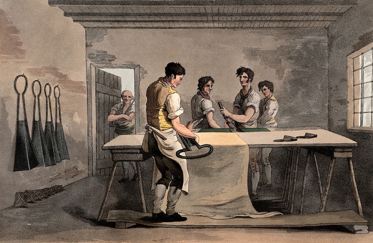 Four cloth-dresses – or croppers – smoothing a sheet of wool, Yorkshire, by George Walker, 1 September 1813. Wellcome Collection. Public Domain.