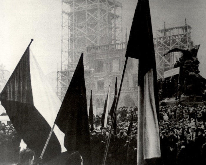 A crowd in Prague during the Communist takeover of Czechoslovakia, 21-23 February 1948. Moravian Library in Brno. Public Domain.