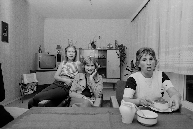 An apartment in East Berlin, by Christof Sonderegger, September 1975. ETHBIB.Bildarchiv. Public Domain.