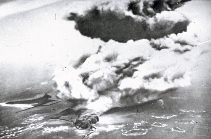 The demolition of Heligoland viewed from the air, 18 April 1947. Federal Waterways Engineering and Research Institute. Public Domain.