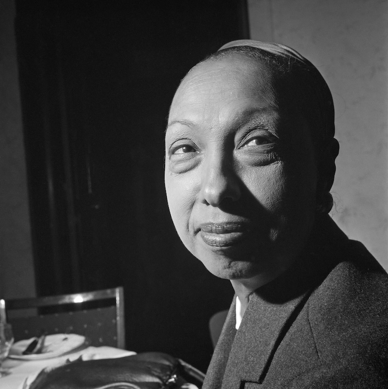 Josephine Baker, by V. K. Hietanen, during a visit in Finland in 1958. Finnish Heritage Agency. Public Domain.