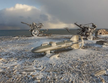 Snow covered relics in the Russian Arctic National Park on Novaya Zemlya, 2015. Nixette (CC BY-SA 4.0)